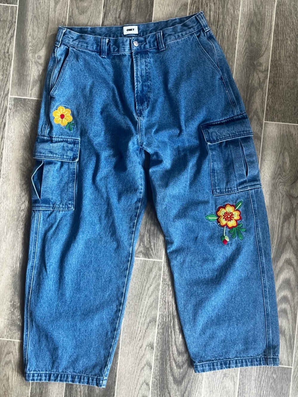 Obey “ Big Wig “ Embroidered Floral Denim Cargo Pants y2k aesthetic size 36